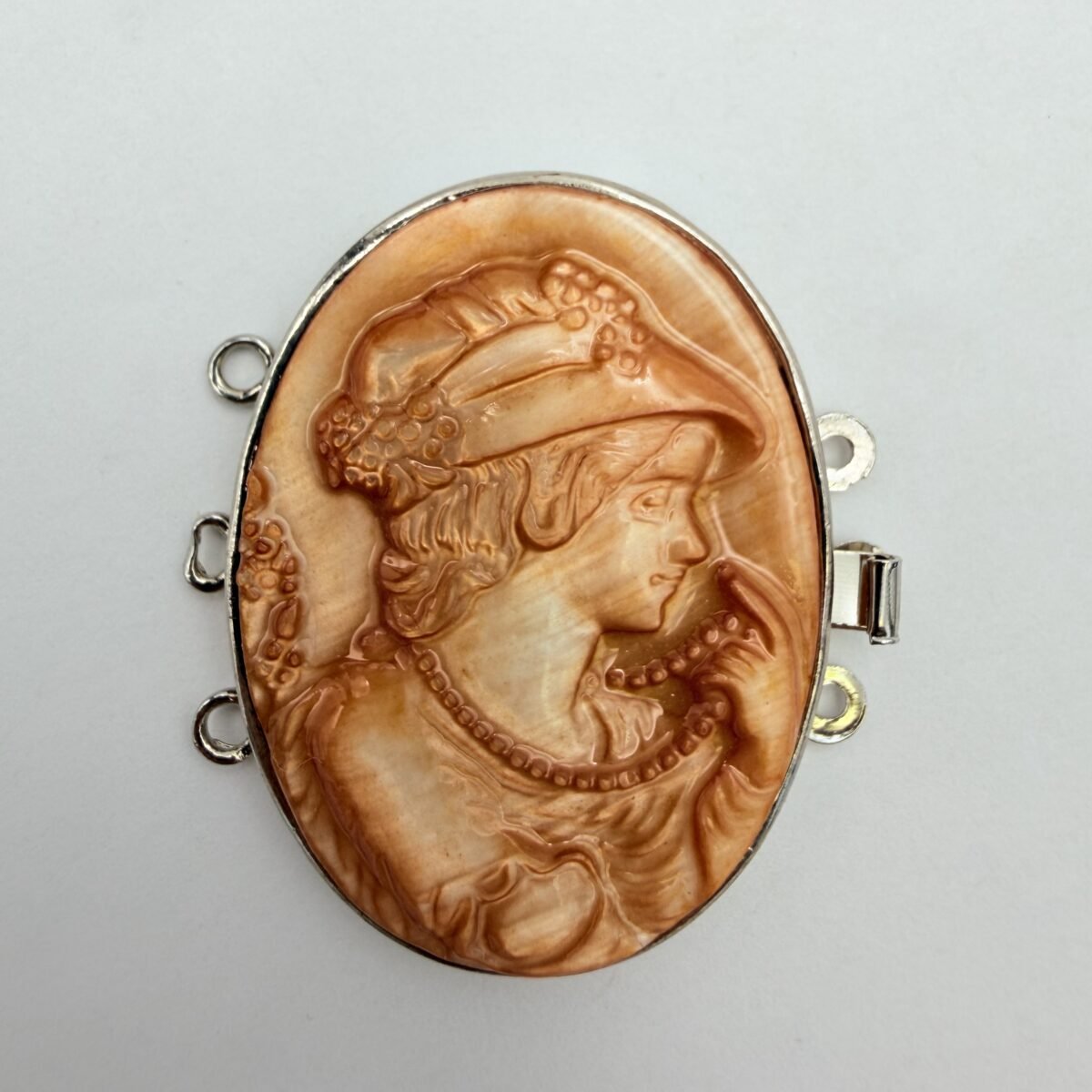 Alternative view of Round Brown Shell Silver 925 Flora portrait Pendant