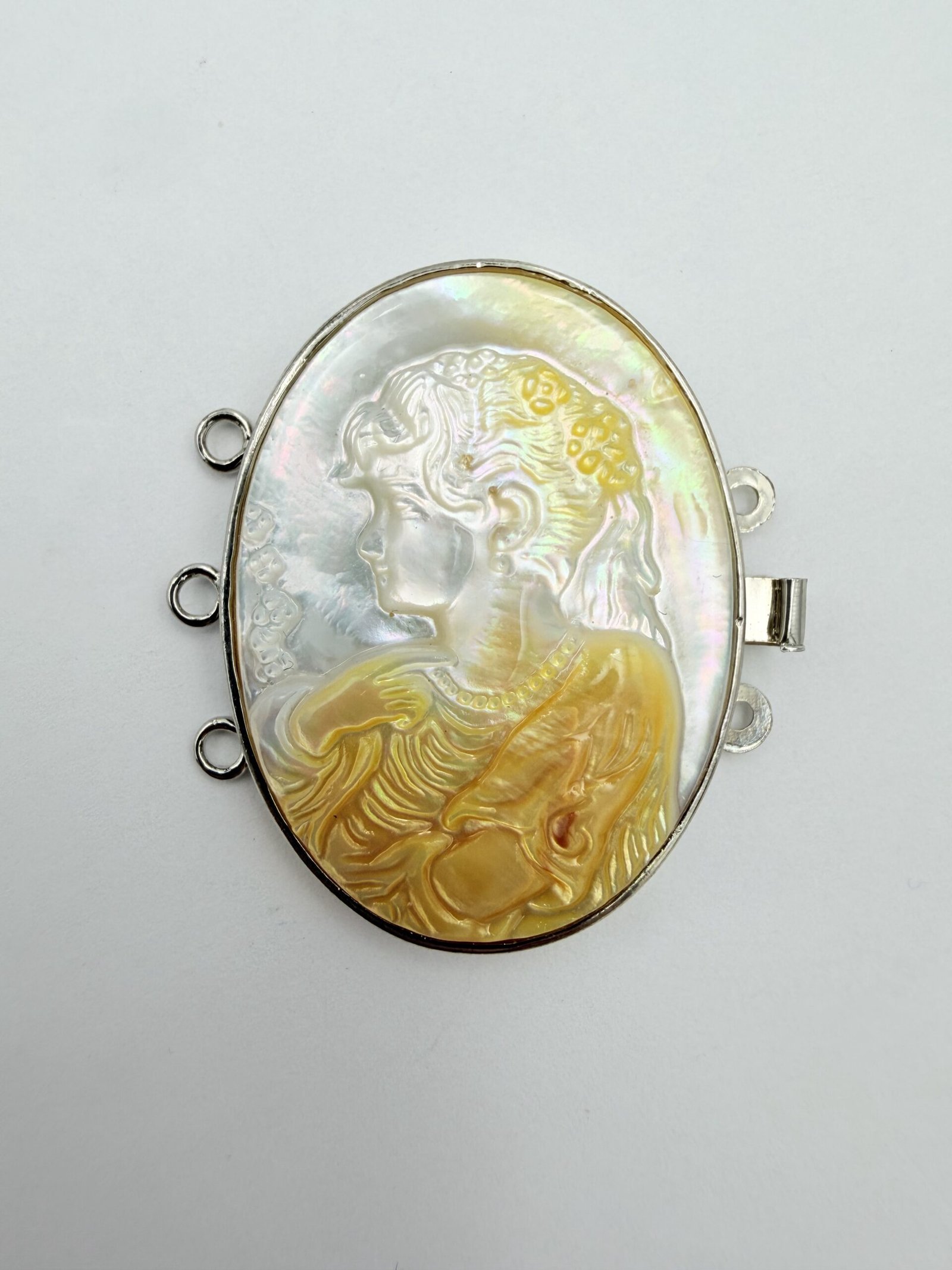 Hand-Carved Yellow Shell Cameo Pendant – Goddess Flora in 925 Silver - Image 2
