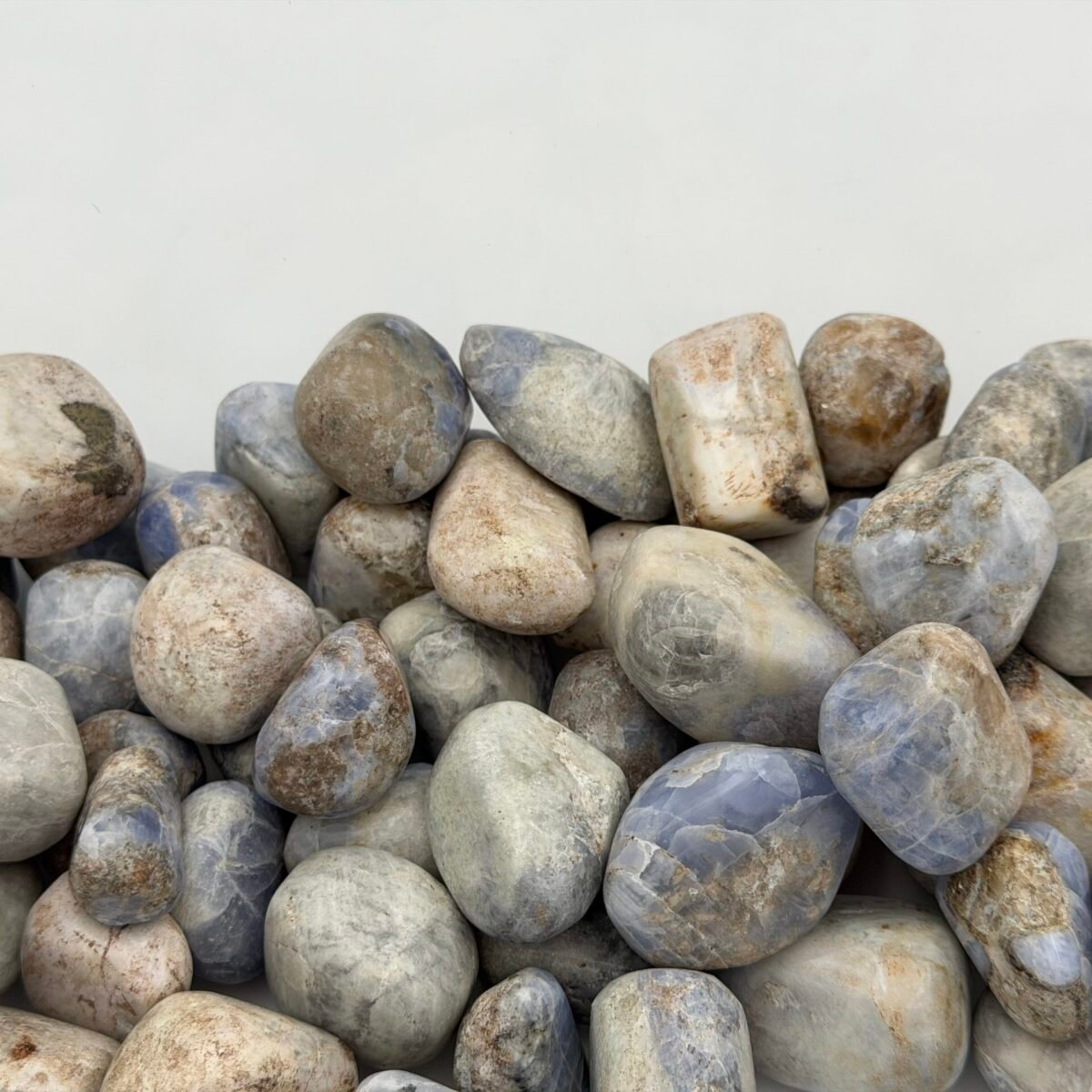 Hackmanite $1 per Gram